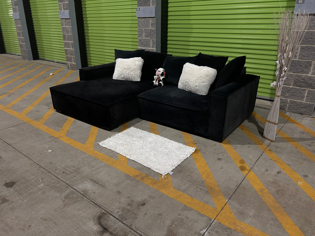 Madison 2 Upholstered Furniture