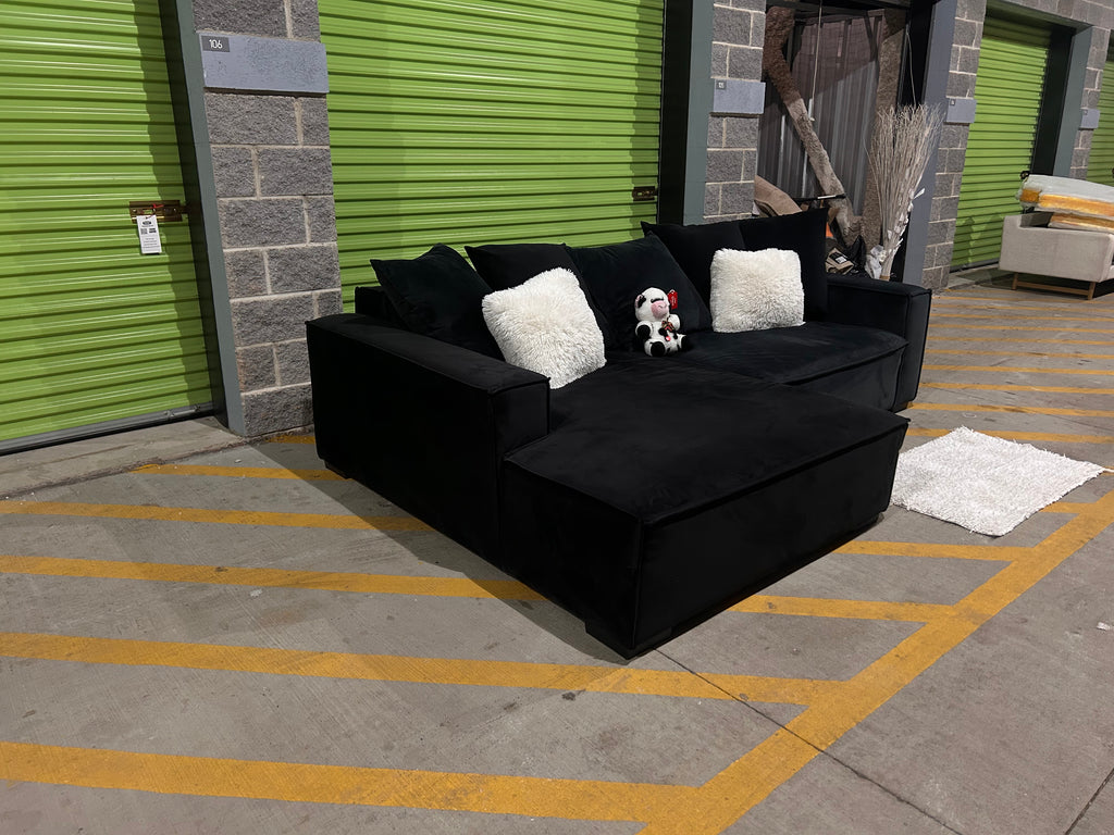 Madison 2 Upholstered Furniture